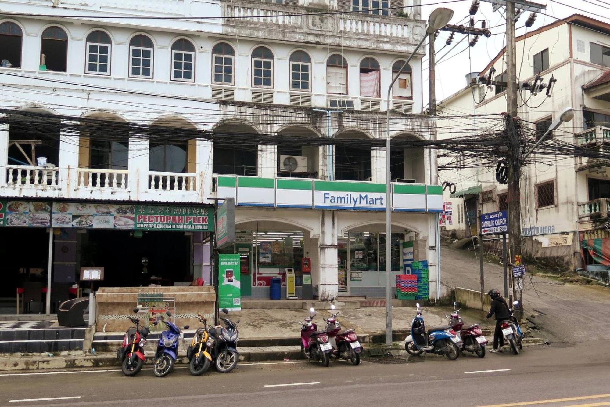 6-26 Large 1 Br-1bath 1 Km Walking To * Patong