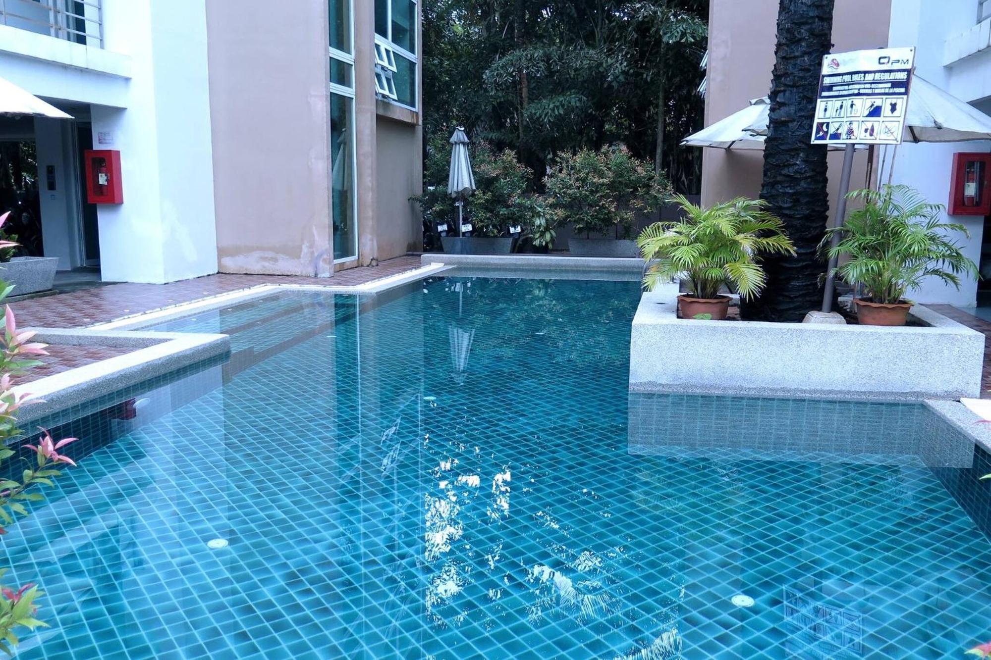 6-26 Large 1 Br-1bath 1 Km Walking To