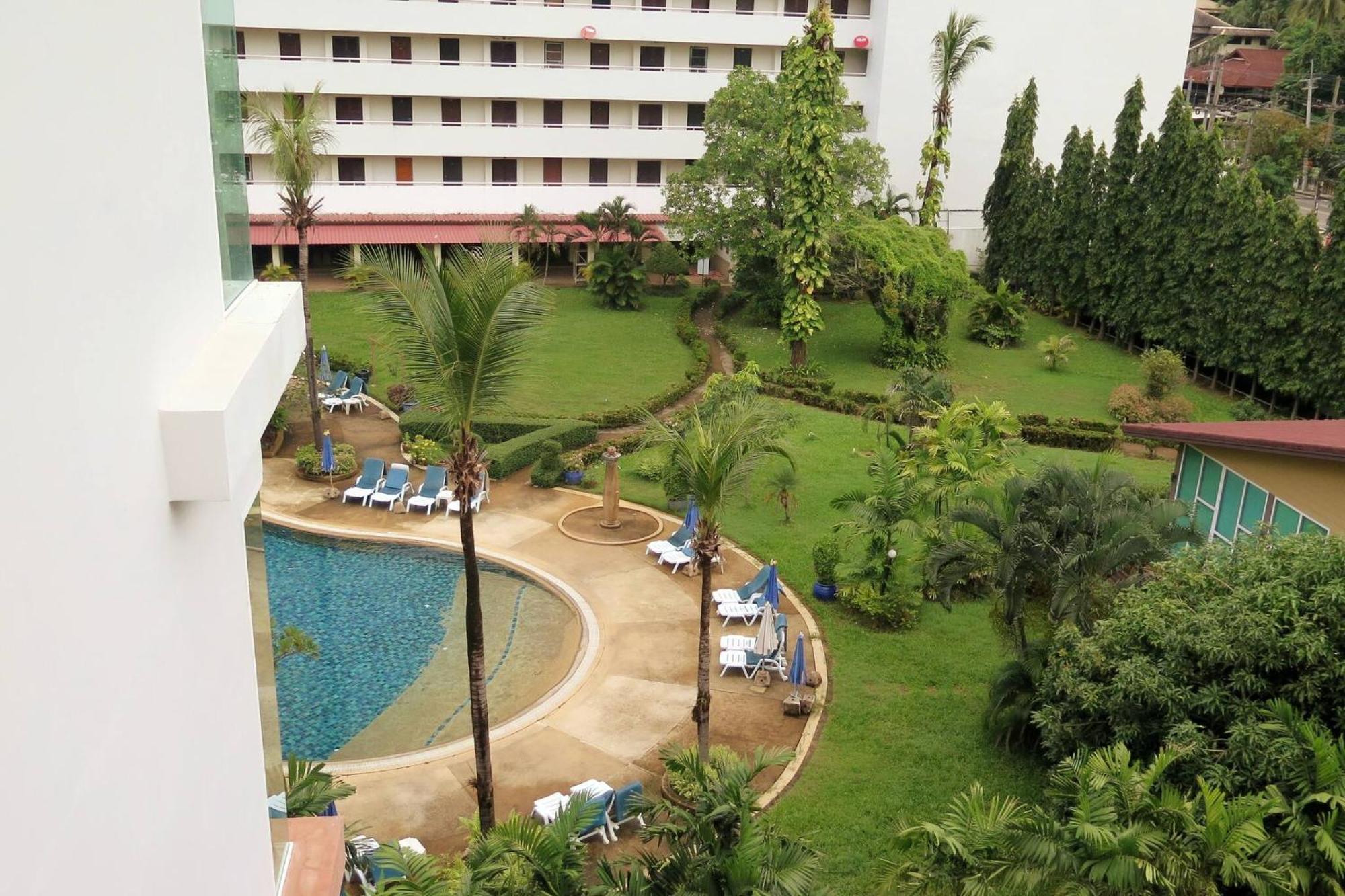 6-26 Large 1 Br-1bath 1 Km Walking To * Patong